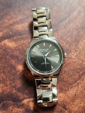 Omax 946 Men’s Watch Dark Charcoal Stainless Steel Japan Quartz